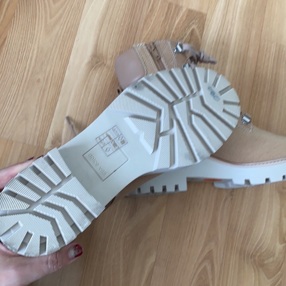 DolceVita Booties - Picture 10 of 12